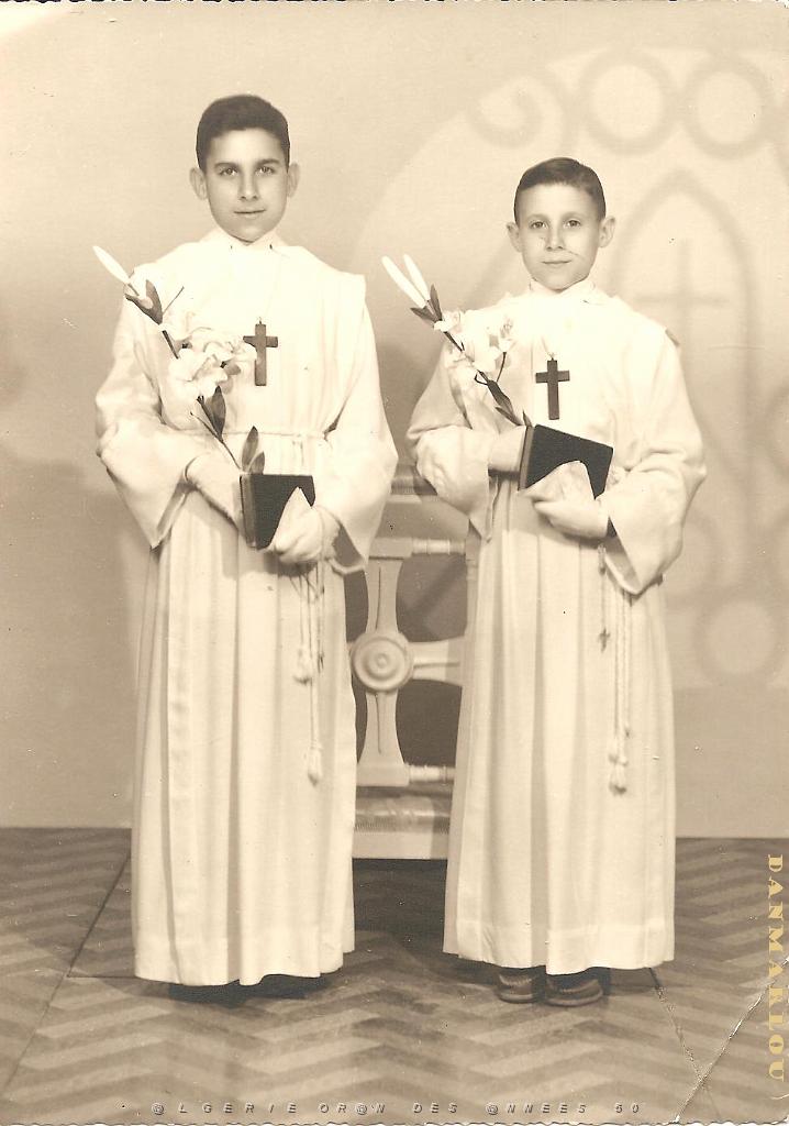 COMMUNIONS ORAN PAROISSE ST EUGENE 1960 Figueredo Armand et Rene.jpeg